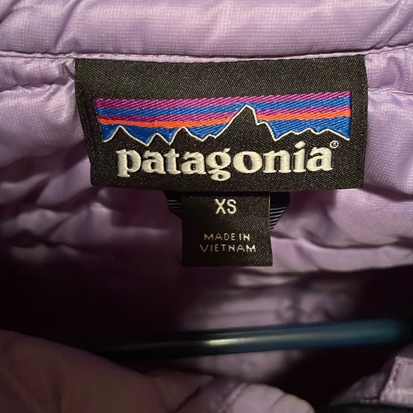 Patagonia light purple puffer size XS - Picture 7 of 7